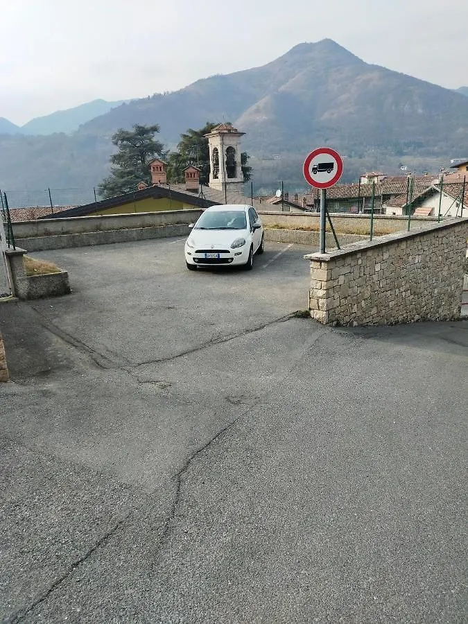 Cute Little Flat With View, 20 Mins To Bgy Airport Apartment Pradalunga
